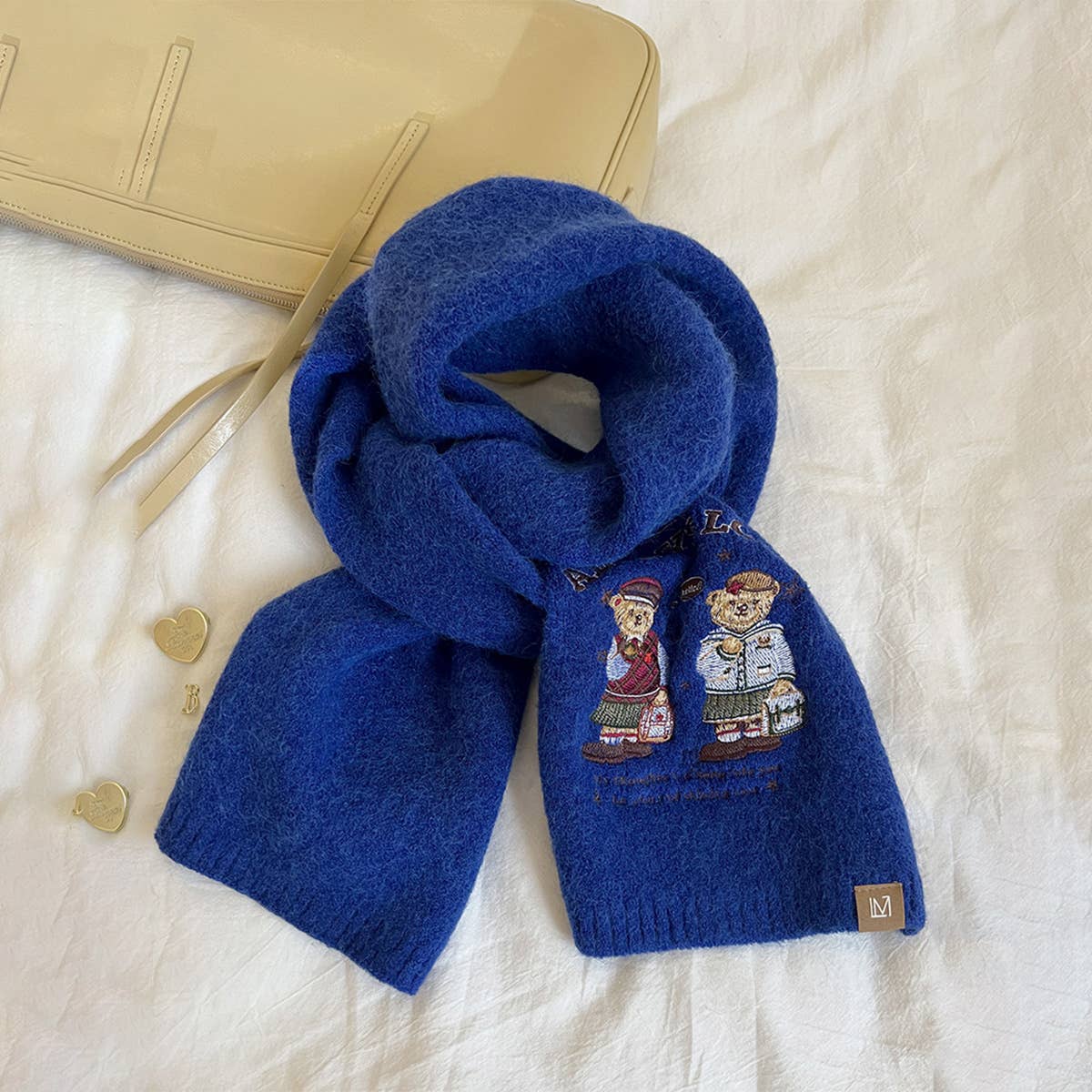 Bear embroidered knitted scarf for warmth and cozy_CWASC1497
