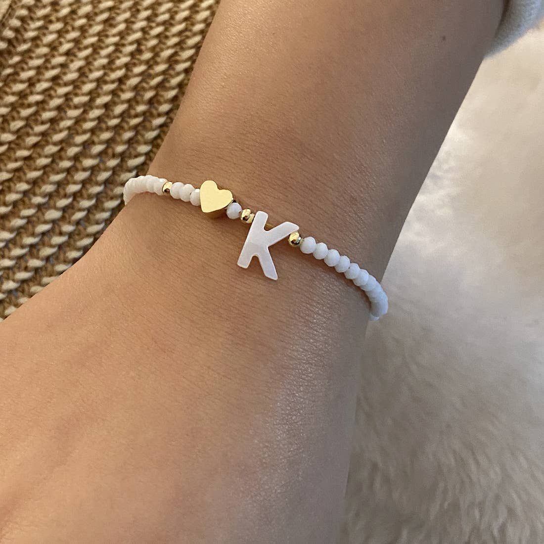 26-letter shell beaded bracelet