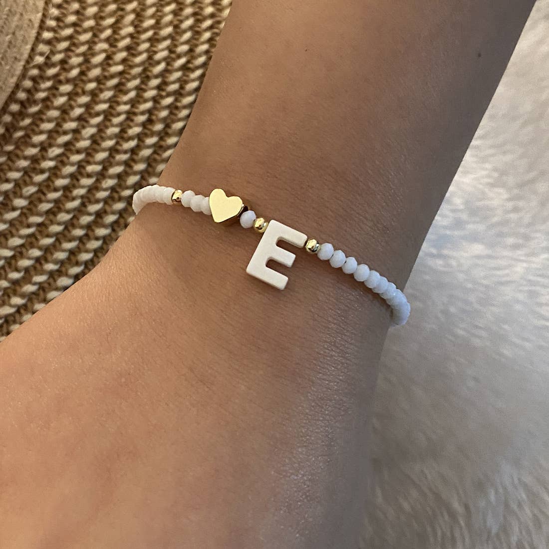 26-letter shell beaded bracelet