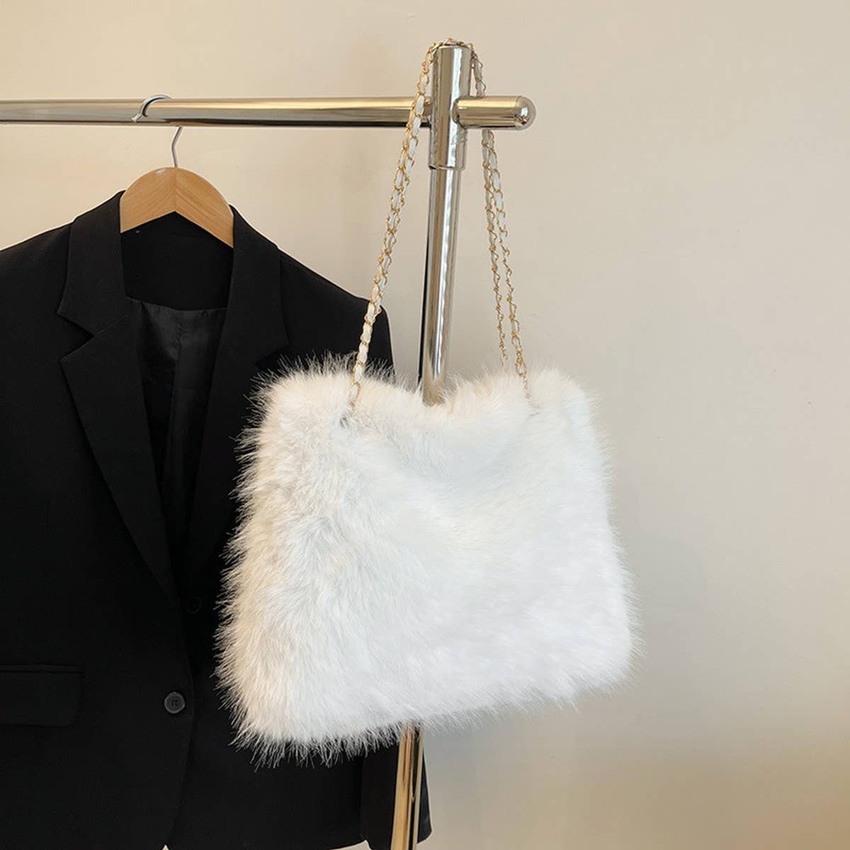 WINTER LEISURE SHOULDER BAG MESSENGER PLUSH BAG_CWAB4004