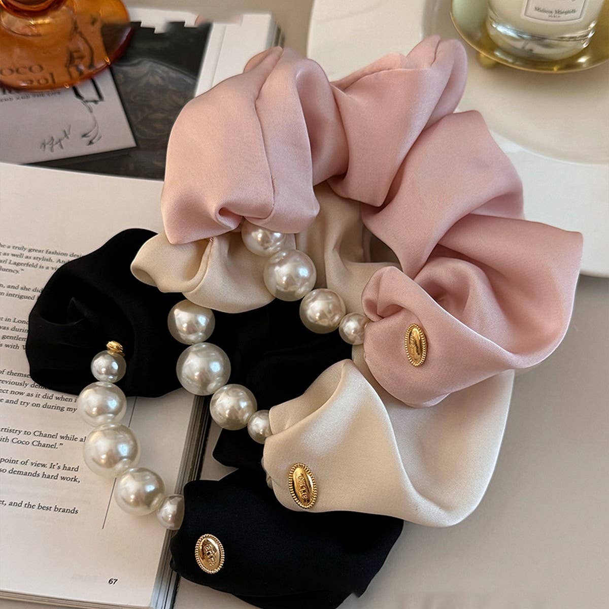 PEARL HAIRBAND LARGE SATIN HAIRBAND_CWAHA3965