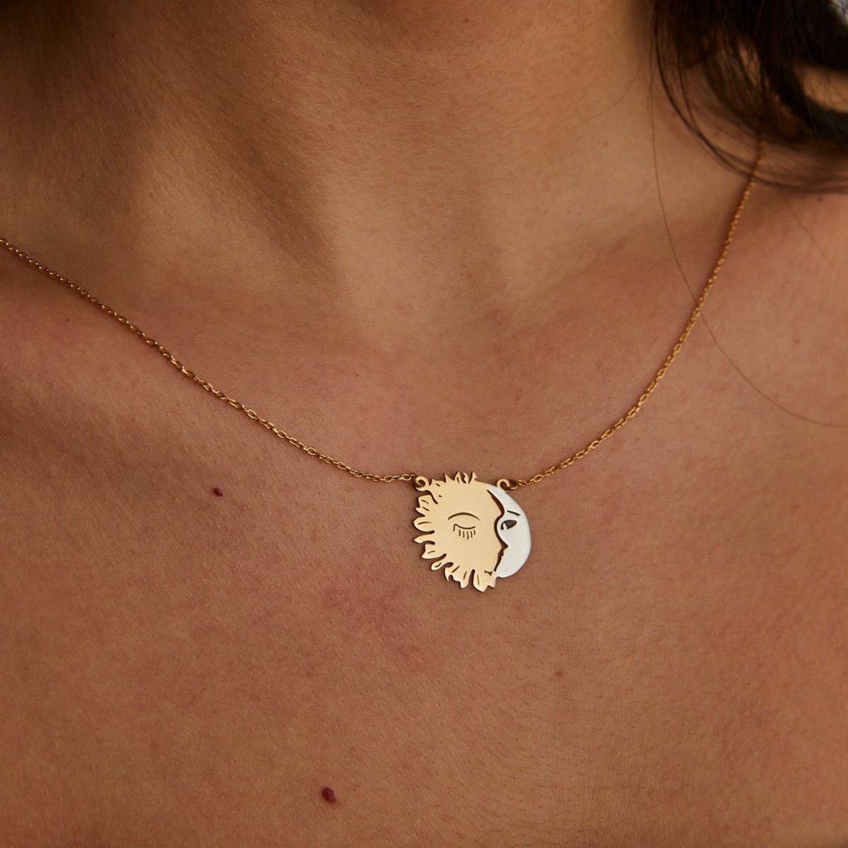 HIGH-END COOL STYLE PERSONALITY CLAVICLE NECKLACE