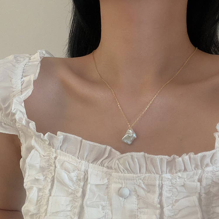 French retro freshwater pearl series necklace