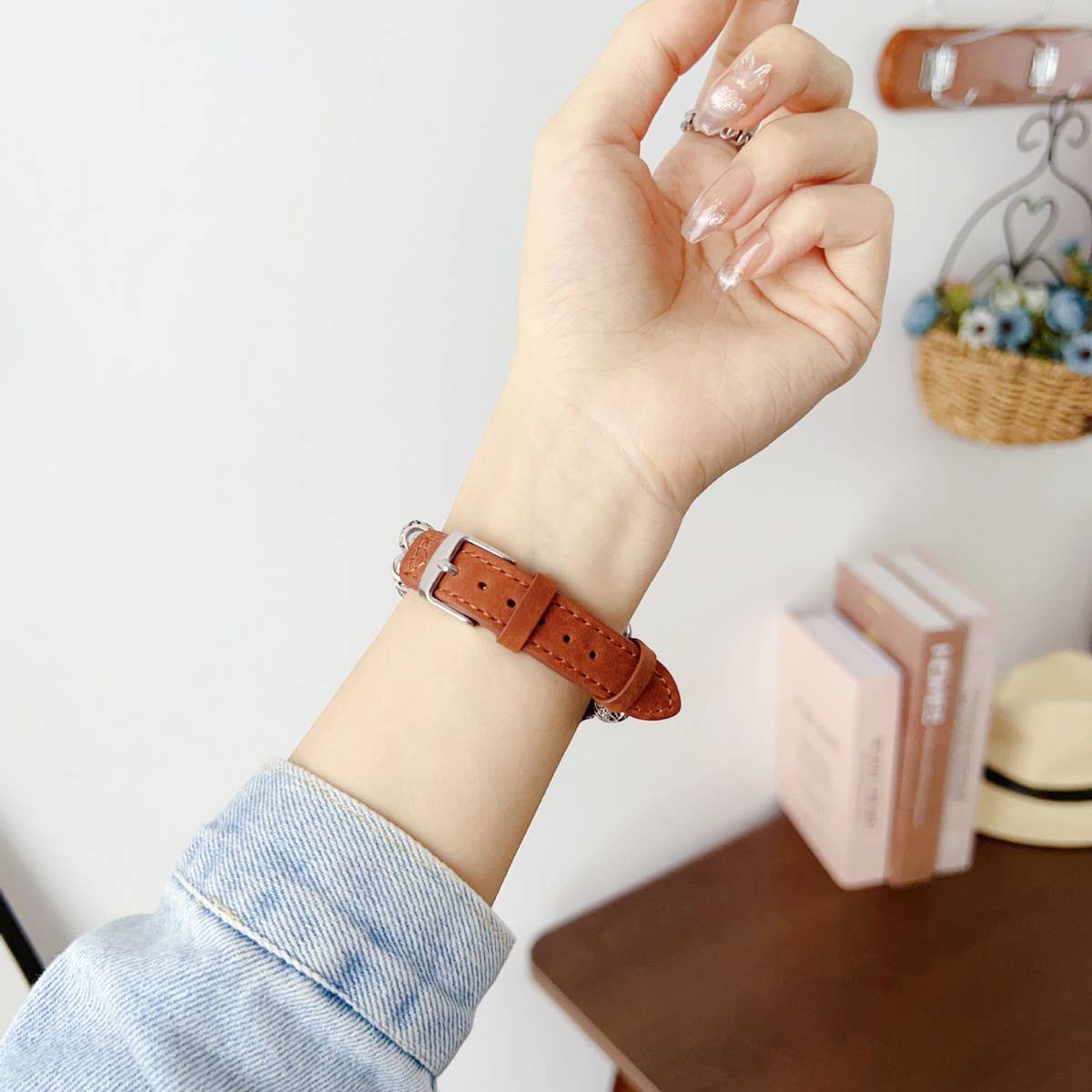 IWATCH8-1 SE TIBETAN SILVER GENUINE LEATHER STRAP