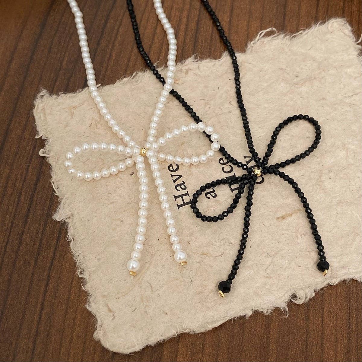 VERSATILE AND HIGH-END SWEET STYLE BOW NECKLACE