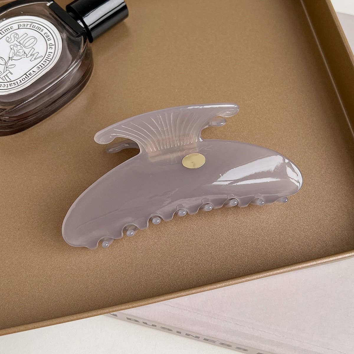 Mermaid Tail Claw Clip ? Elegant No-Crease Grip