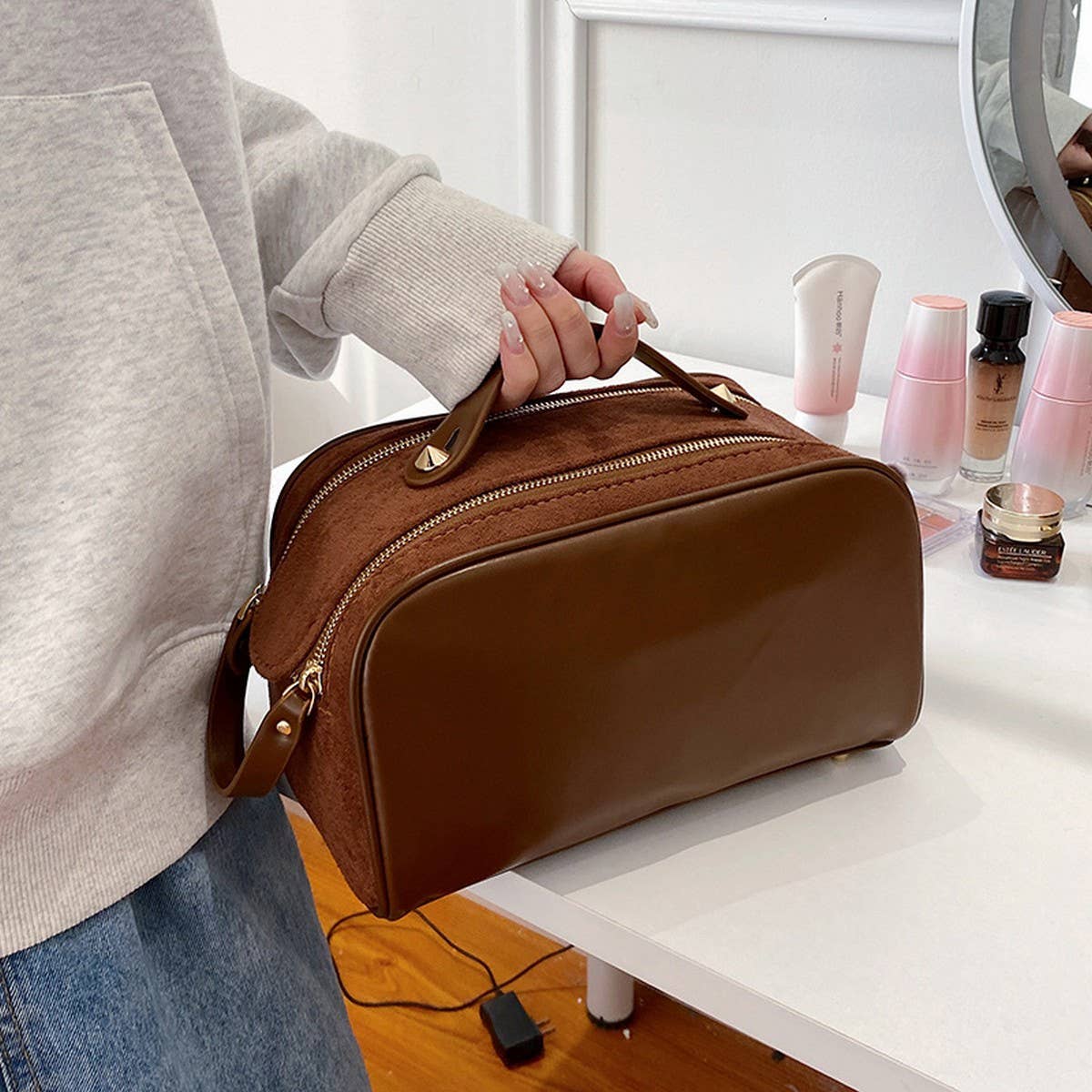 NEW LARGE CAPACITY MOTHER-AND-CHILD COSMETIC BAG_CWAB4371