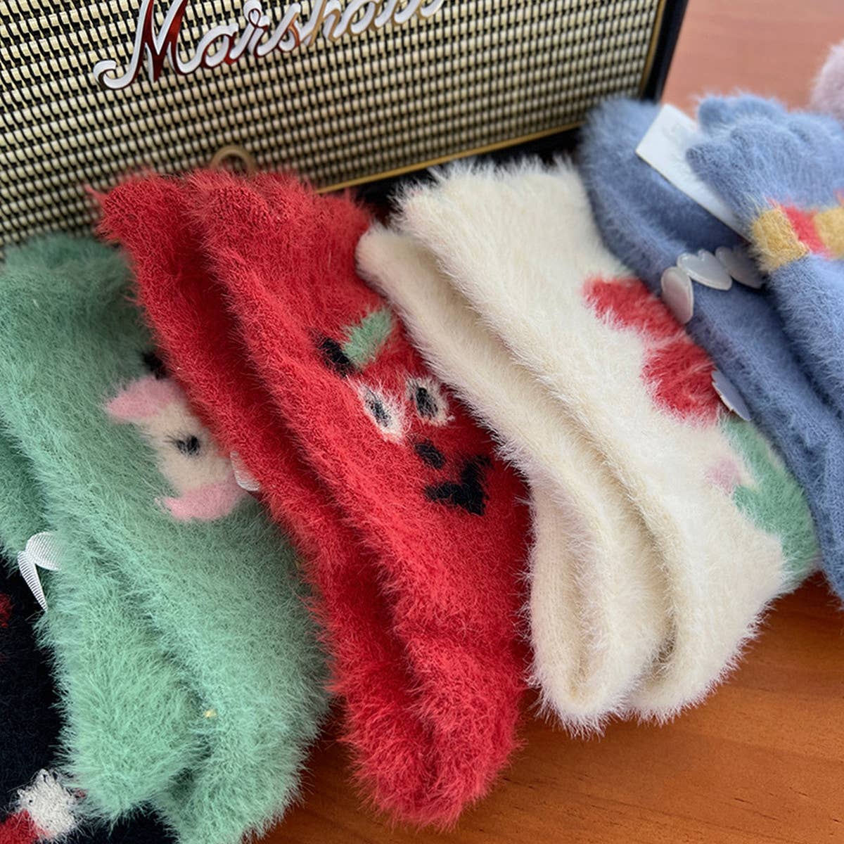 CUTE CARTOON THICK WARM MID-TUBE SOCKS