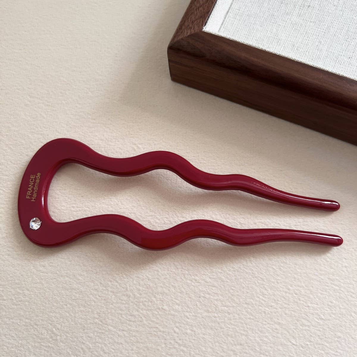 NICHE HIGH-END WAVY RETRO HAIRPIN_CWAHA2694