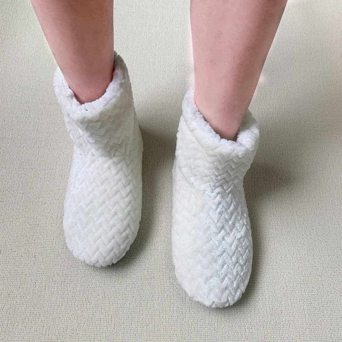 WINTER THICK WARM SHORTS SOFT SOCKS SLIPPERS