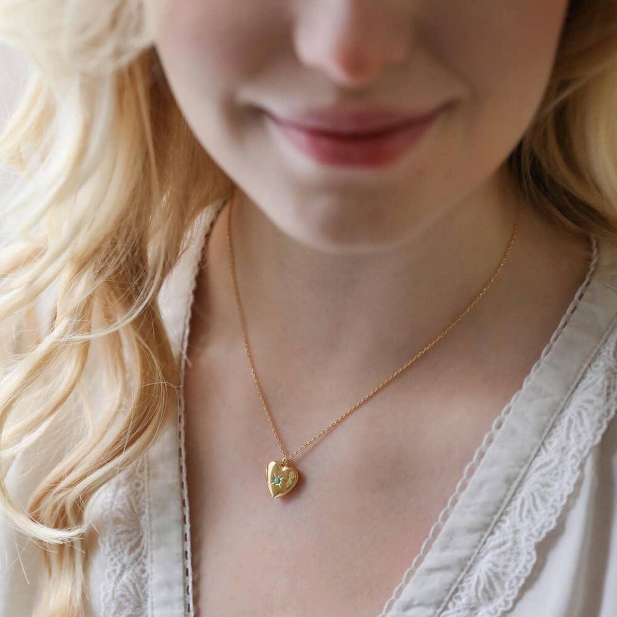 NEW DECEMBER BIRTHSTONE HEART NECKLACE