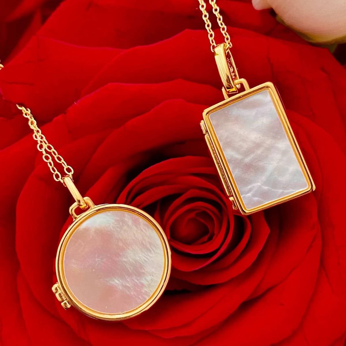Simple Geometric Magnetic Closure Necklace_CWMM5671