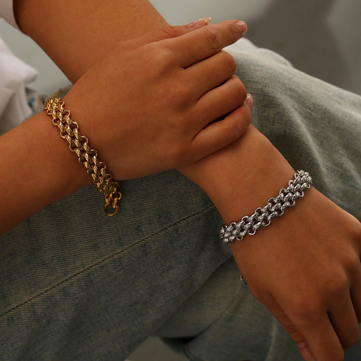 Bold Stainless Steel Linked Bead Circle Bracelet_CWAJE4602