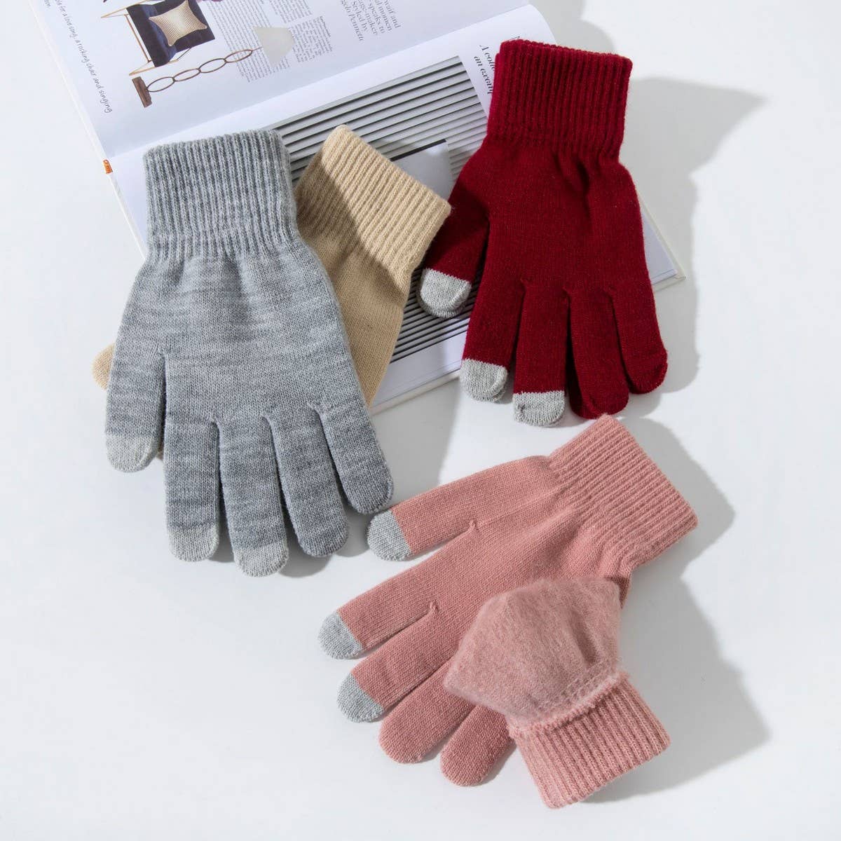 KNITTED TOUCHSCREEN GLOVES FOR WARM WINTER_CWAG0150