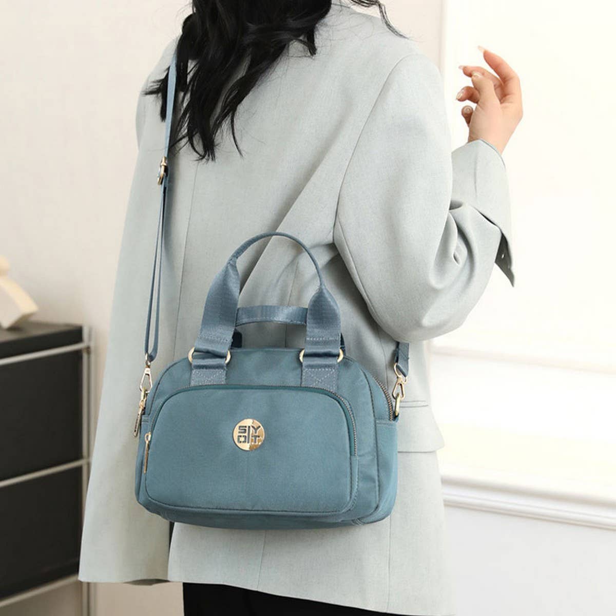 LEISURE TRAVEL WOMEN'S SHOULDER MESSENGER BAG_CWAB3452