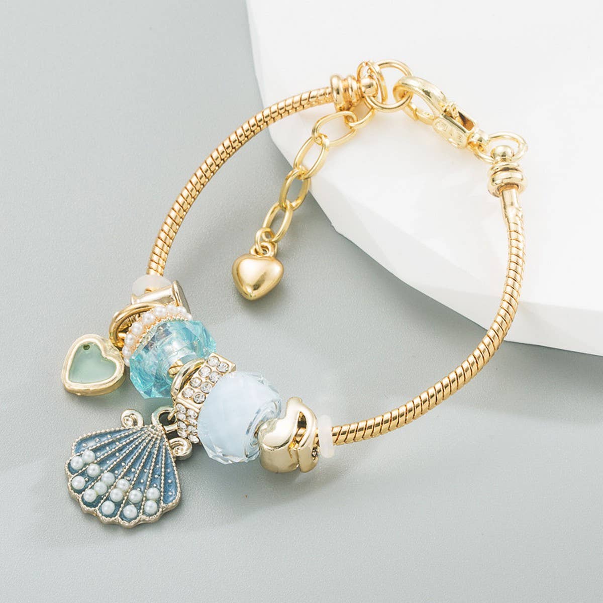 Gold Alloy Adjustable Pearl Shell Bracelet