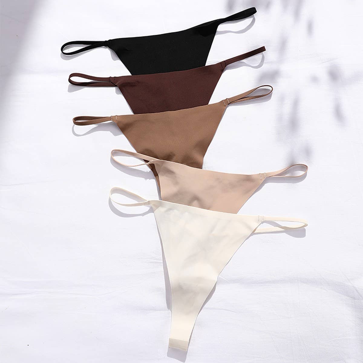 WOMEN SEXY THONG WITH LOOP BUCKLE