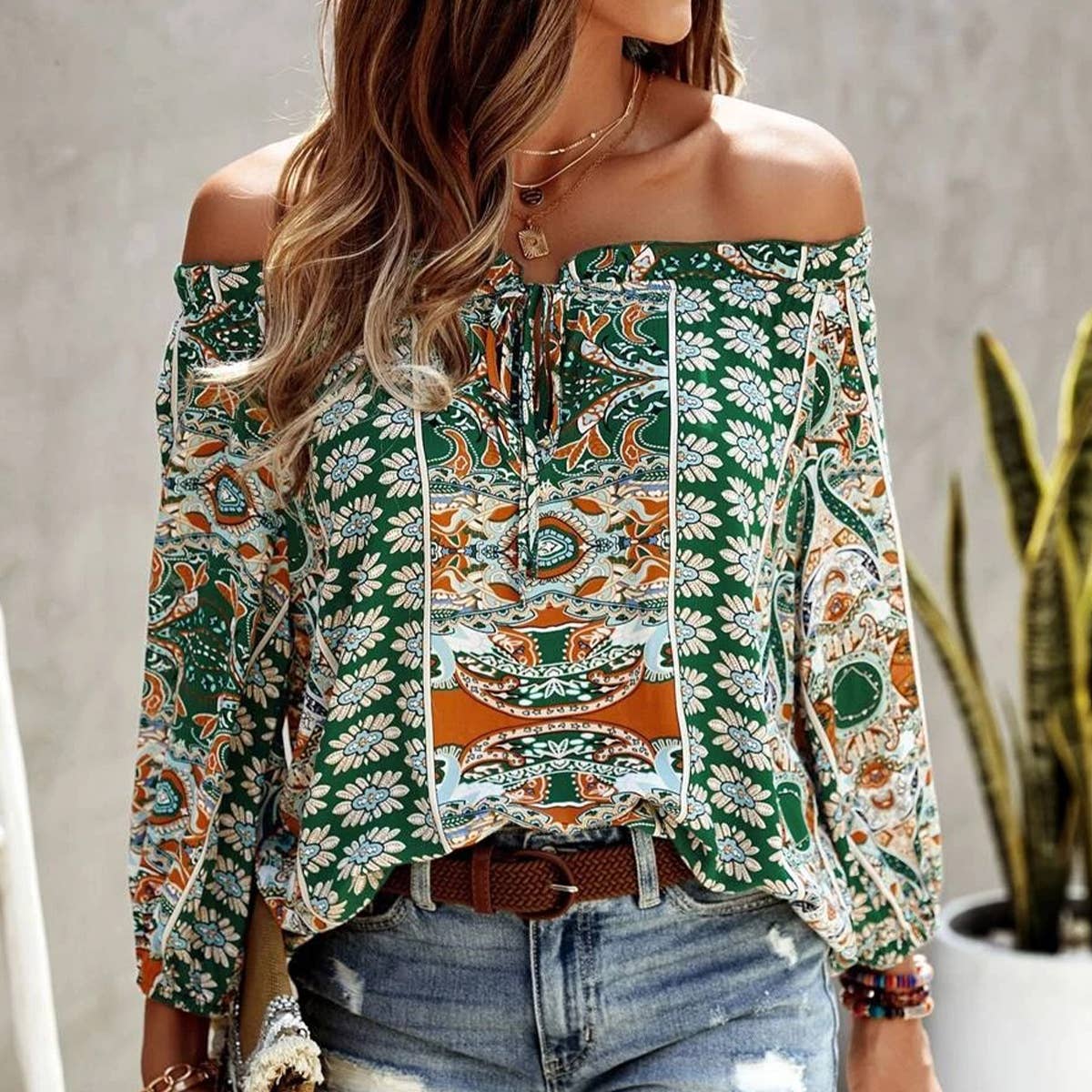 FLORAL PRINT OFF-THE-SHOULDER RUFFLED KNOT SHIRT