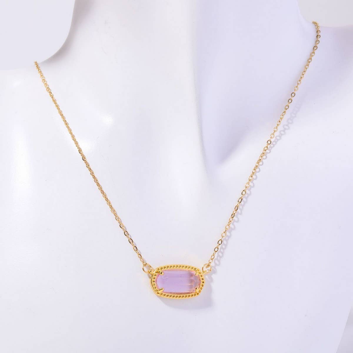 CREATIVE DECEMBER CRYSTAL PENDANT NECKLACE