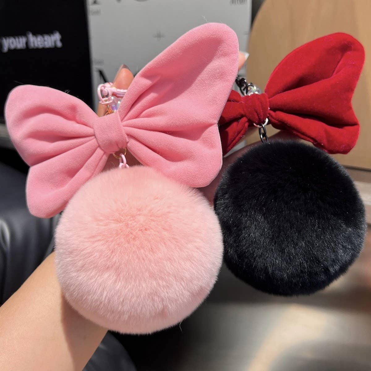 CUTE BUTTERFLY FUR BALL CAR KEYCHAIN PENDANT