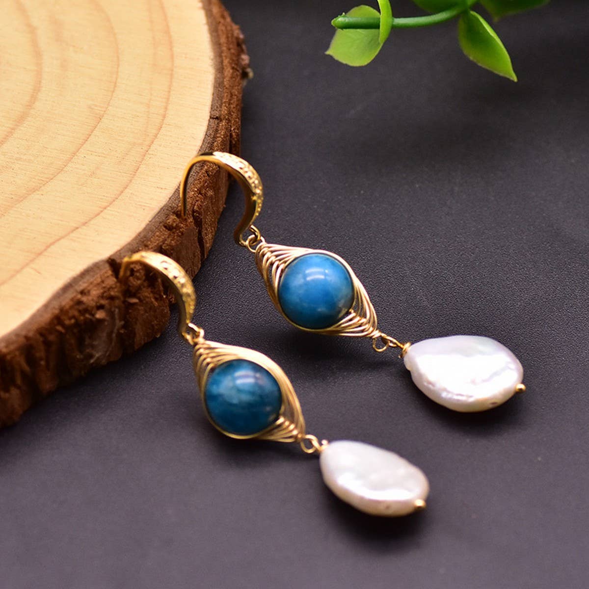 NEW HIGH-END FRESHWATER PEARL EARRINGS