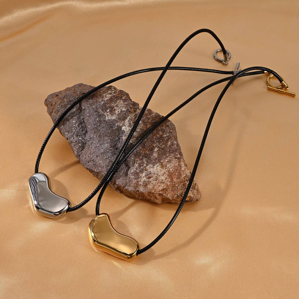 Fashion 18K Steel Leather Cord Necklace_CWMM8850