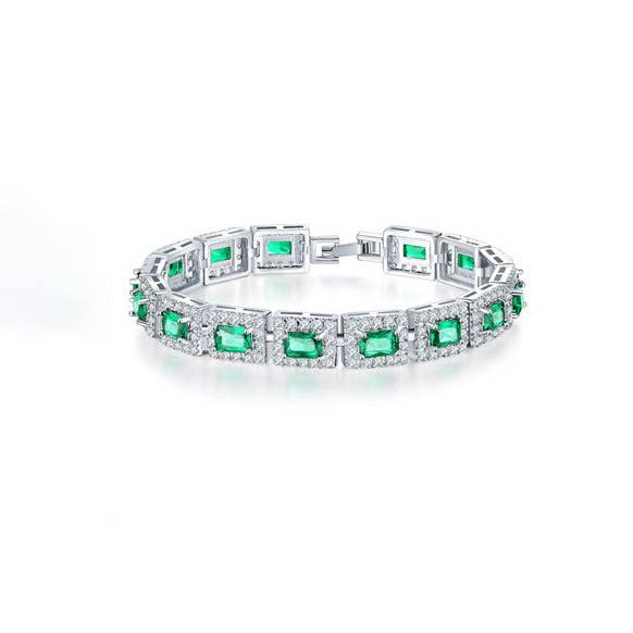 Luxurious heart-shaped zircon bracelet