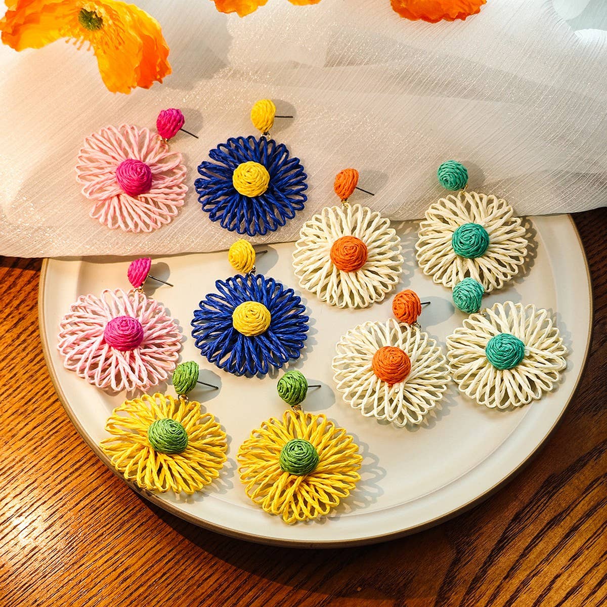 HAND-WOVEN CONTRASTING FLOWER EARRINGS
