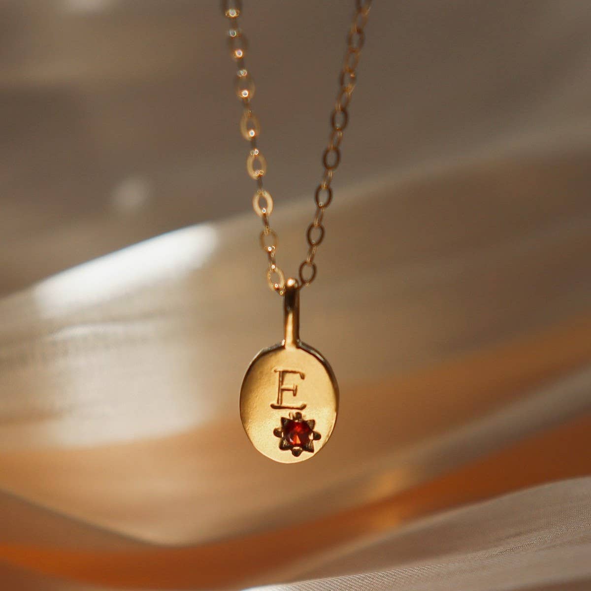 Stainless steel 26 letter zircon pendant necklace_CWMM5536