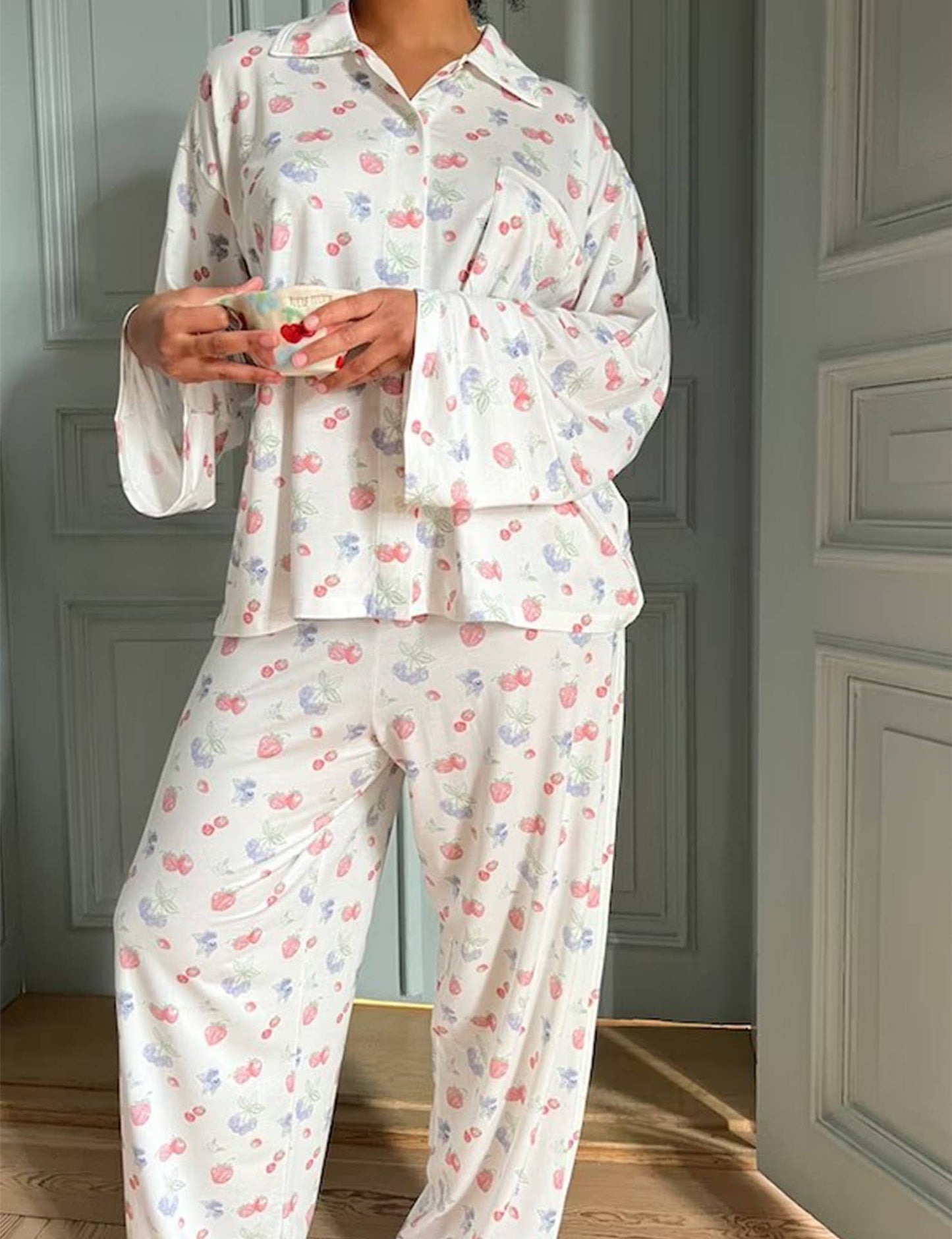 FLOWER AND FRUIT PRINT WIDE LEG PANT PAJAMA SET