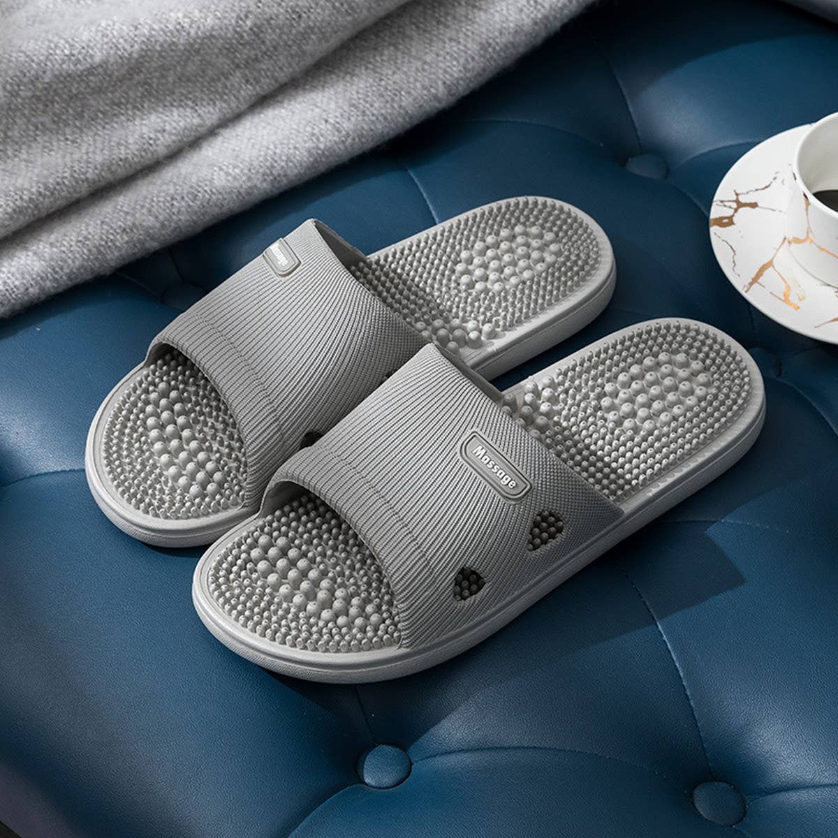 HOME SOFT SOLE ANTI-MASSAGE SLIPPERS