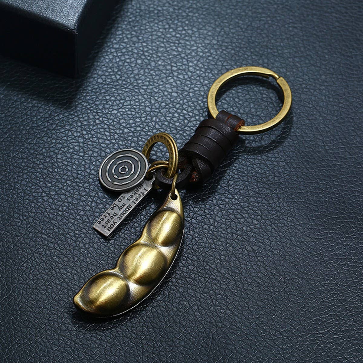 NEW HAND-WOVEN COWHIDE KEYCHAIN