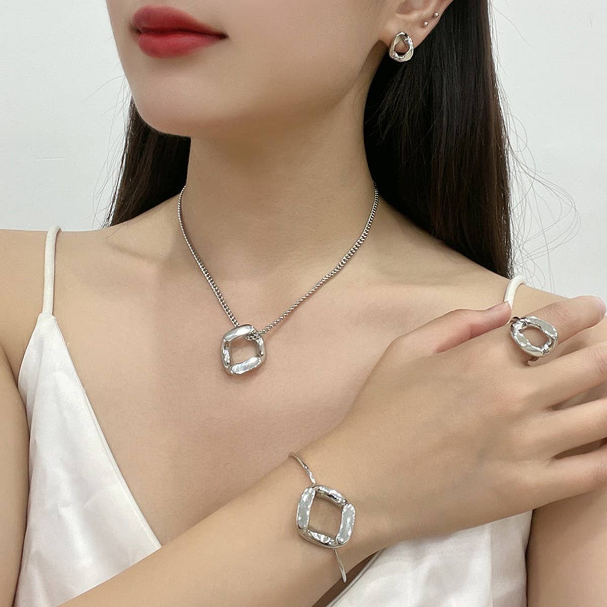 GEOMETRIC LINK PENDANT NECKLACE JEWELRY SET