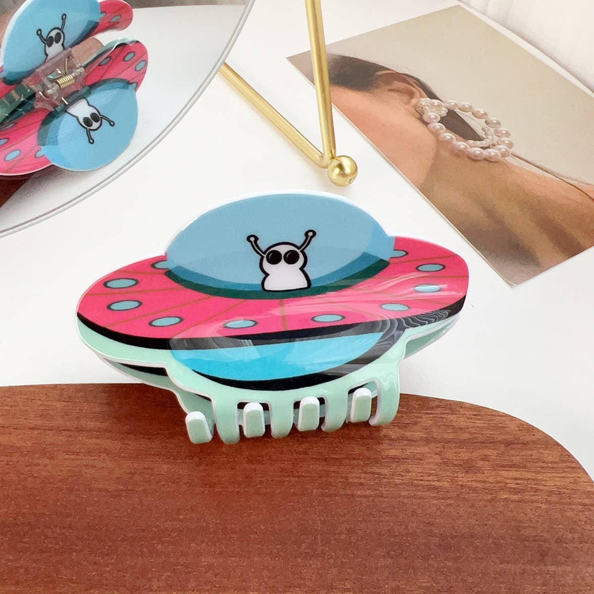 UFO Alien Hair Claw - Cartoon Space Acrylic Clip_CWAHA1495