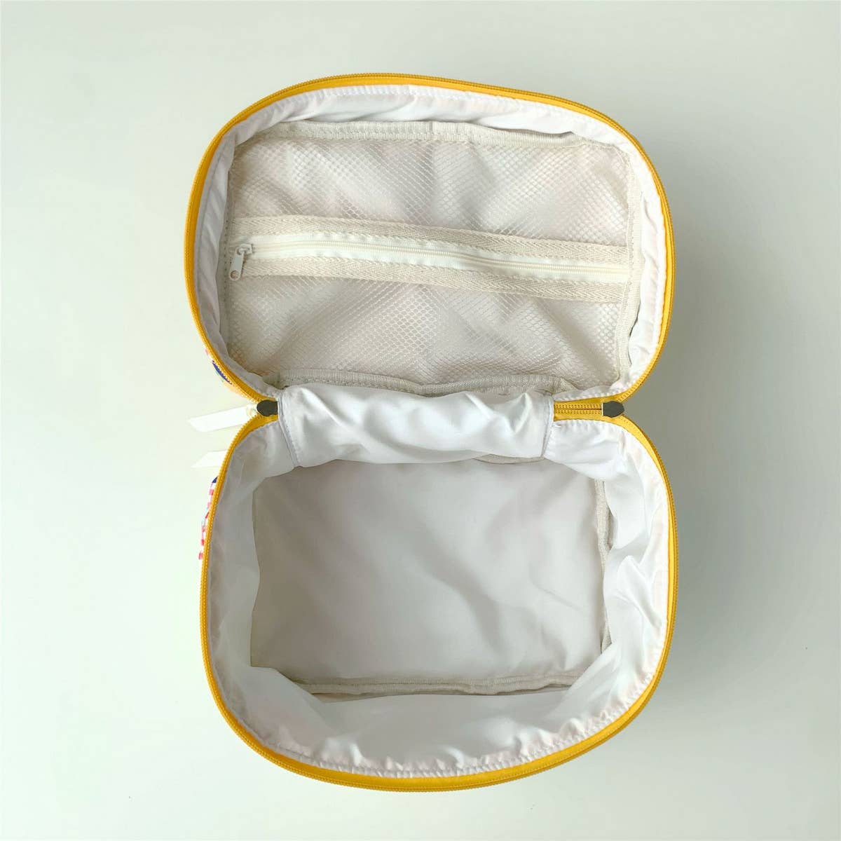 SIMPLE AND LOVELY CANVAS COSMETIC BAG_CWAB1041