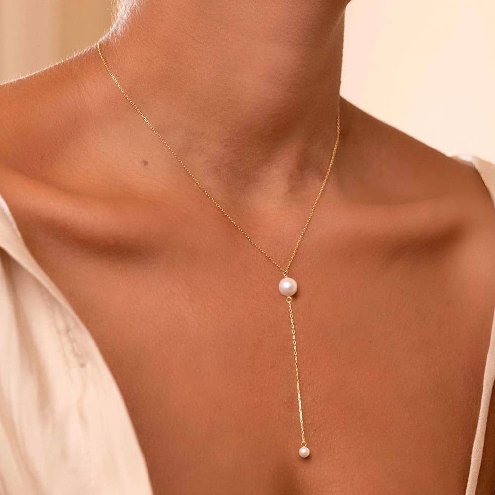 Fashionable simple electroplated pearl necklace