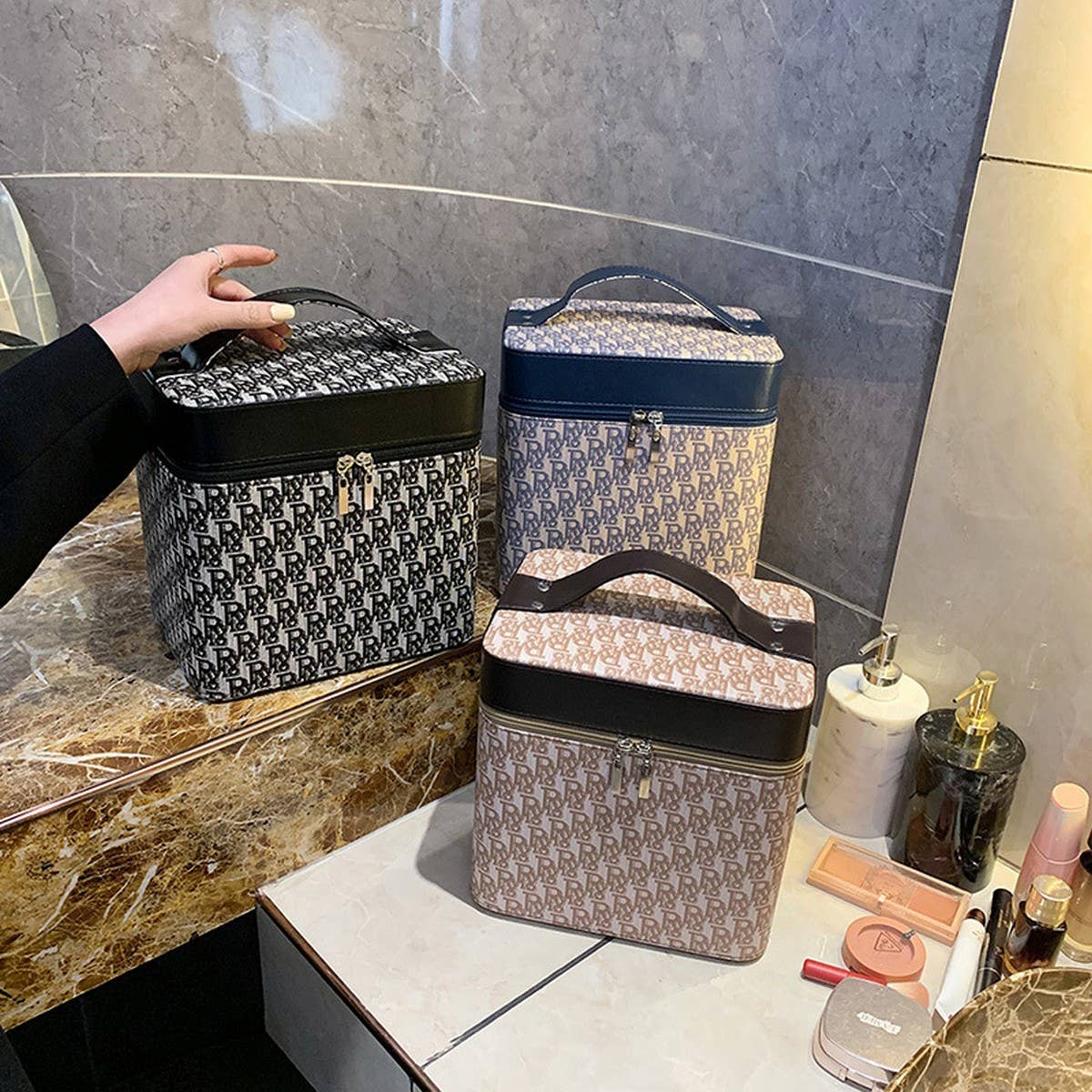 NEW DOUBLE-LAYER LARGE CAPACITY COSMETIC BAG_CWAB4495