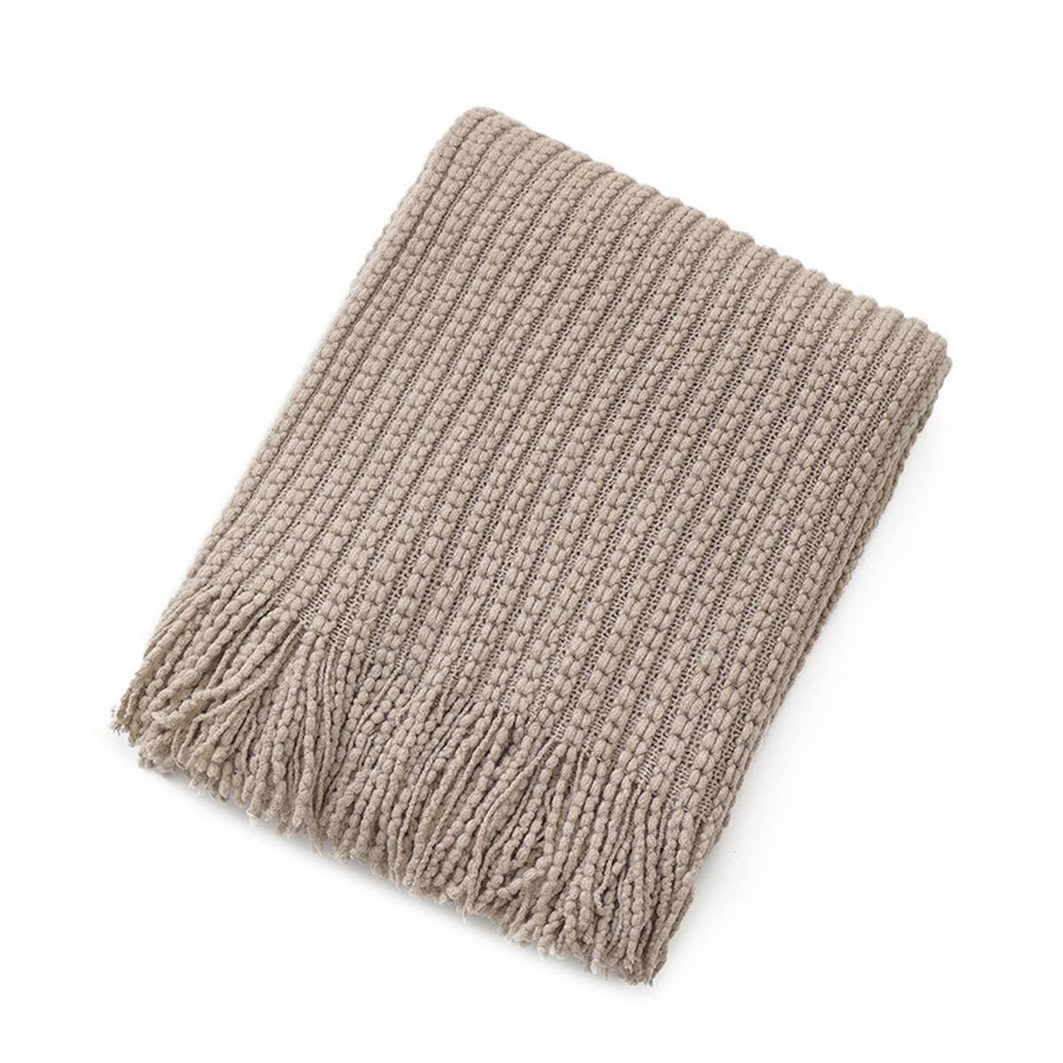 KNITTED SOFT BLANKET WITH TASSELS
