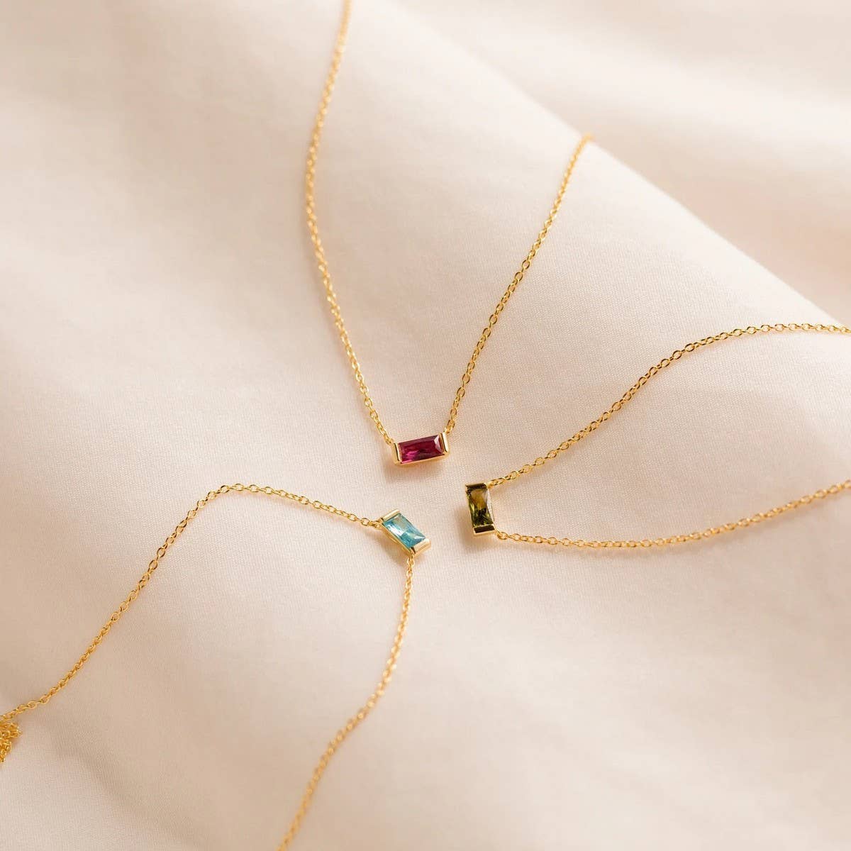 DECEMBER BIRTHDAY NECKLACE