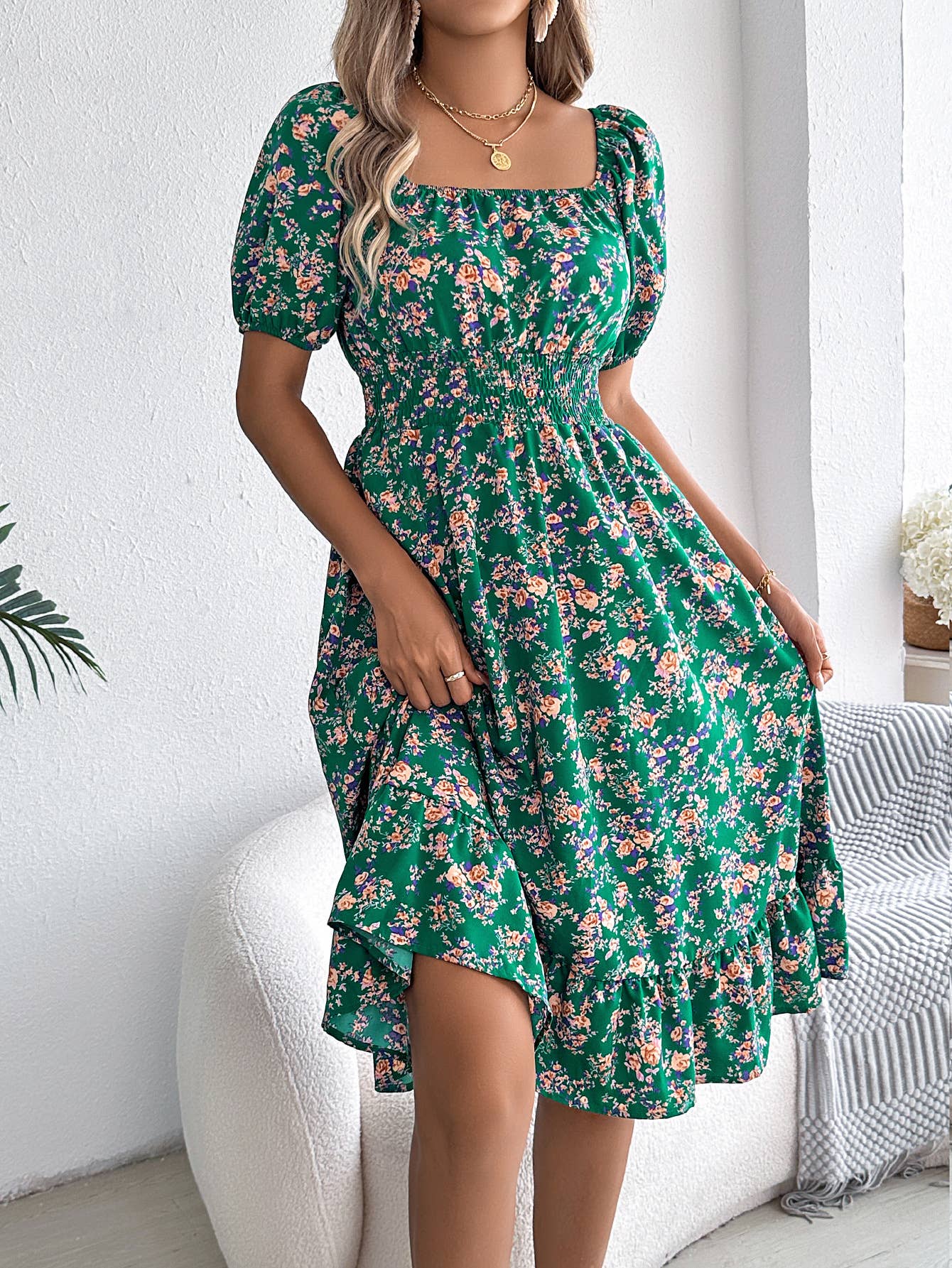 Floral square collar tucked waist peplum dress