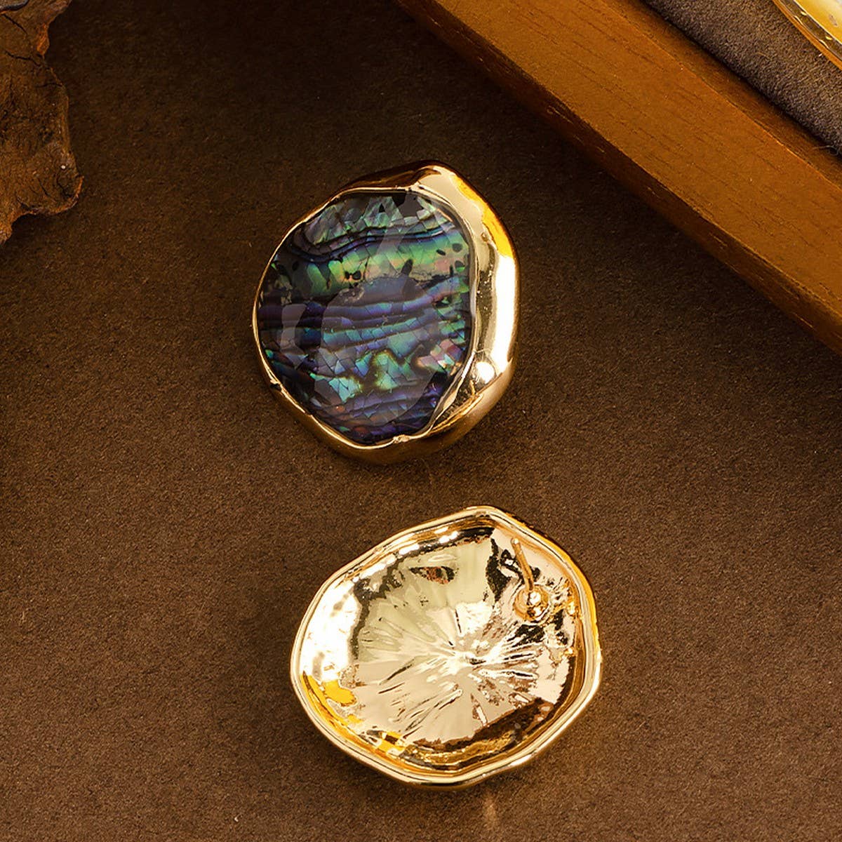 NATURAL ABALONE SHELL SILVER NEEDLE EARRINGS