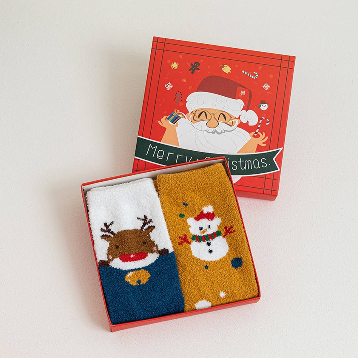 2 PAIRS OF WARM AND THICK CHRISTMAS SOCKS IN A BOX_CWMS0968