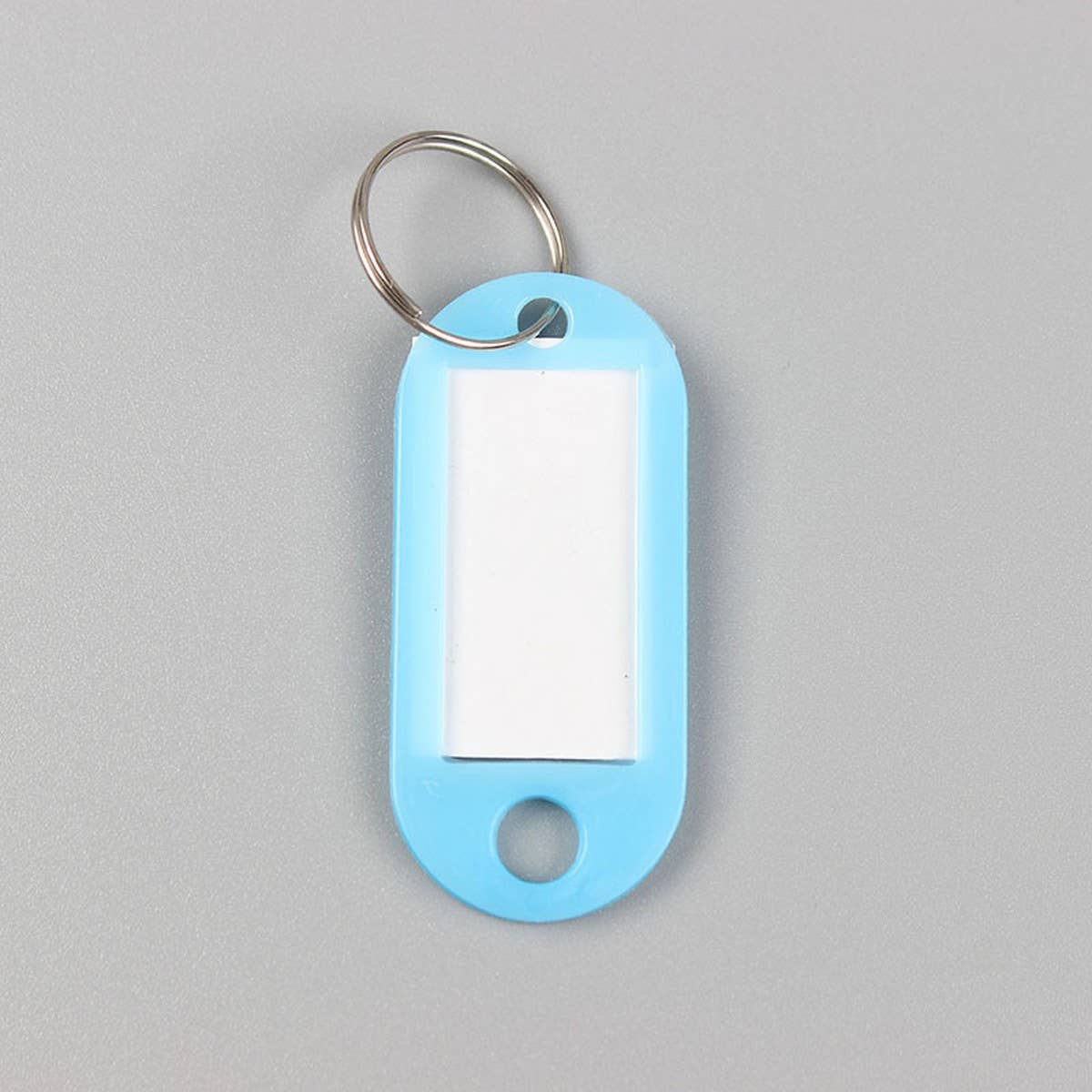 100 PACK COLORFUL STURDY PLASTIC KEYCHAIN CHARMS_CWMM2074