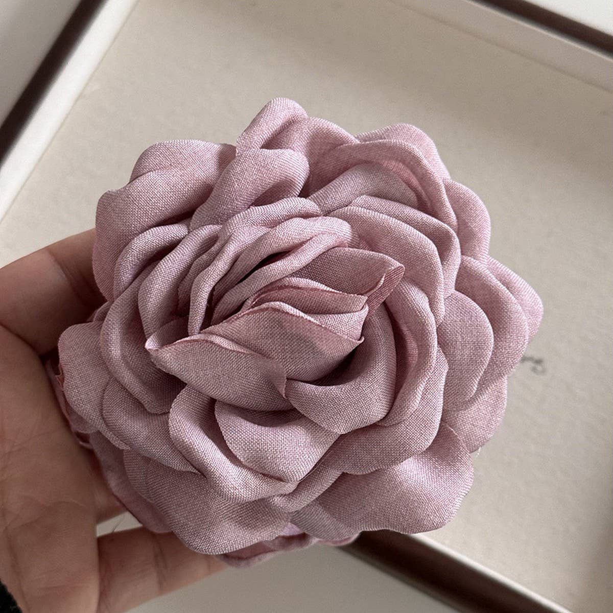 RETRO TEMPERAMENT ROSE FLOWER CLIP FOR WOMEN