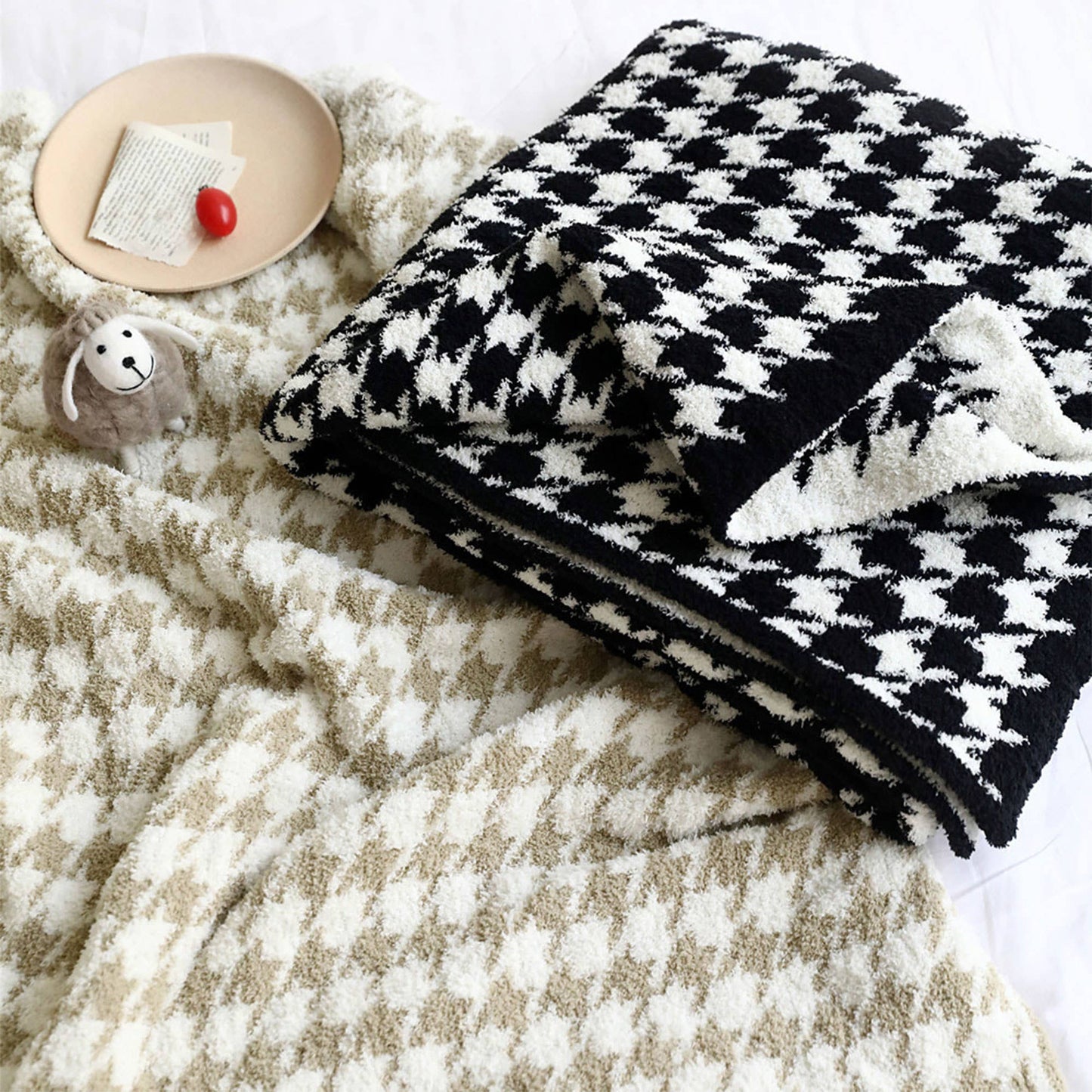 ZEBRA PRINT, HOUNDSTOOTH COZY THROW BLANKETS_CWMM0210