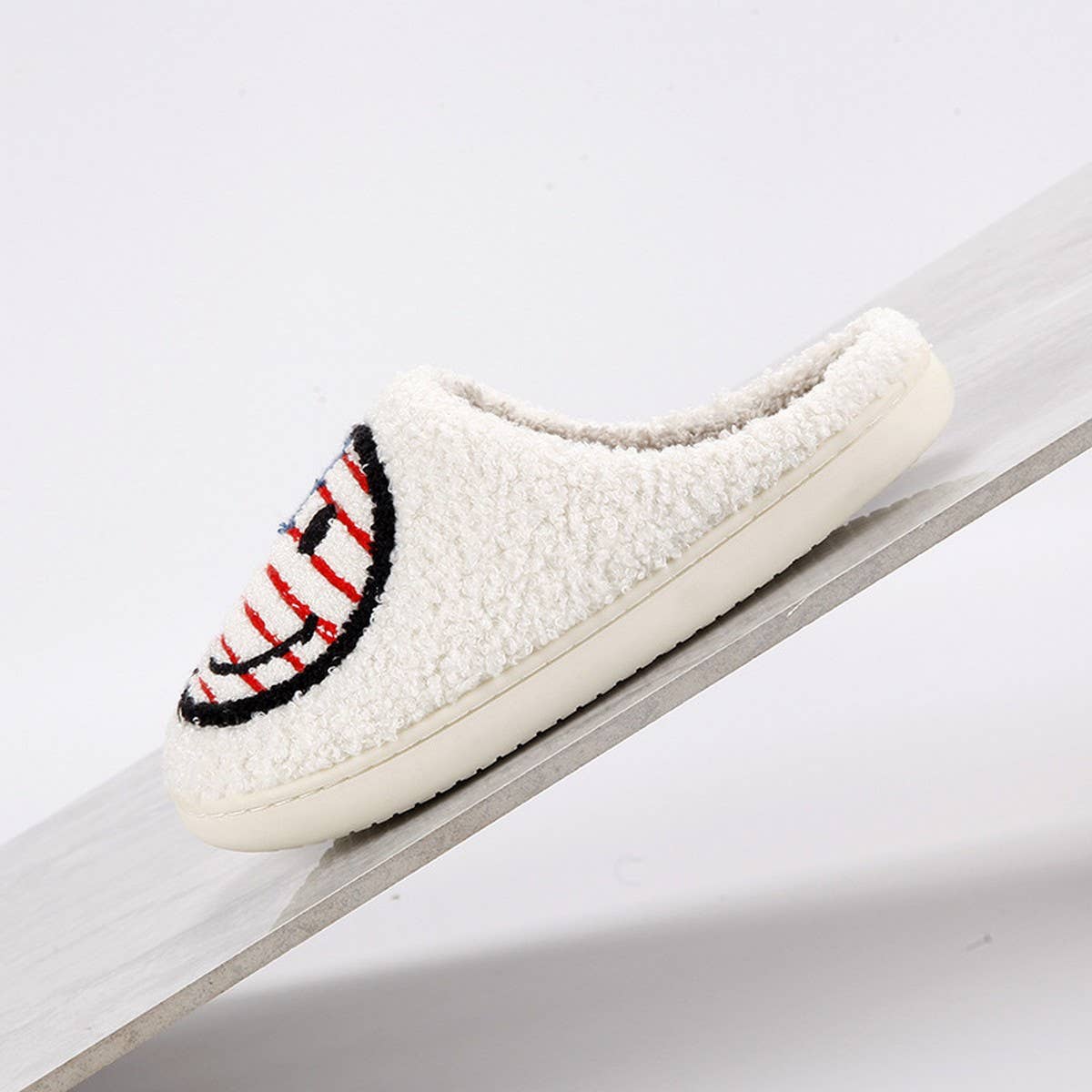 NEW NATIONAL FLAG SMILEY WARM COTTON SLIPPERS