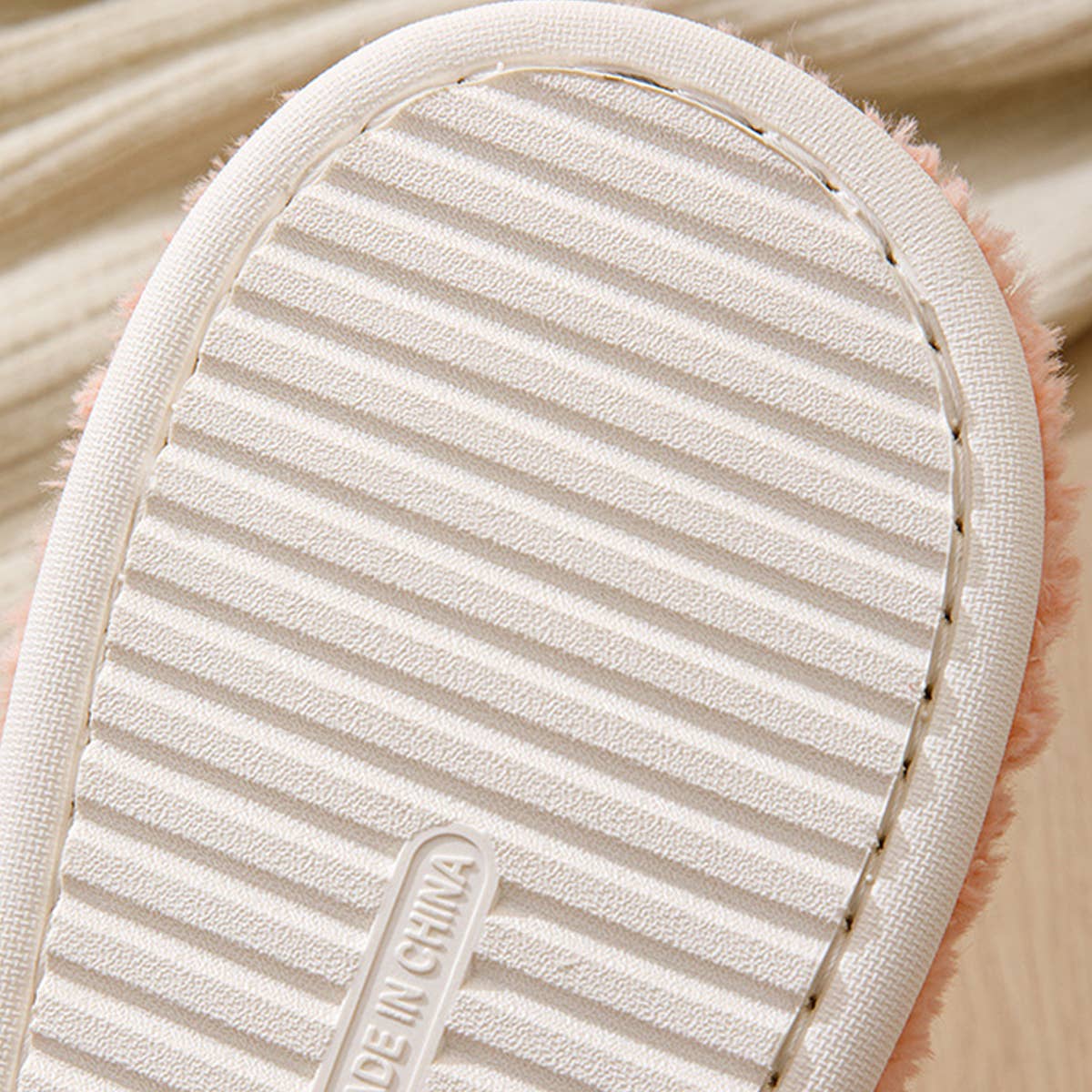 HOME SOLID COLOR CURLY COTTON SLIPPERS