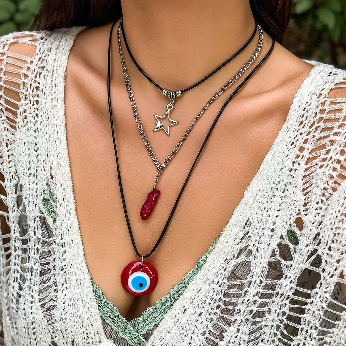 NEW DEVIL BLUE EYES VINTAGE BEADED NECKLACE