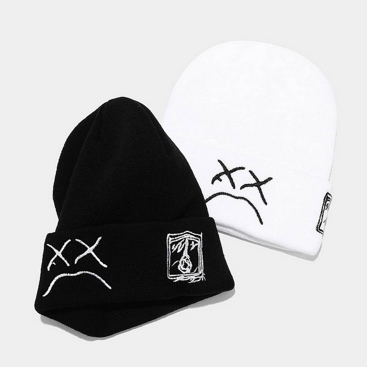 CRYING FACE EMBROIDERED KNITTED HAT?CWAH2144