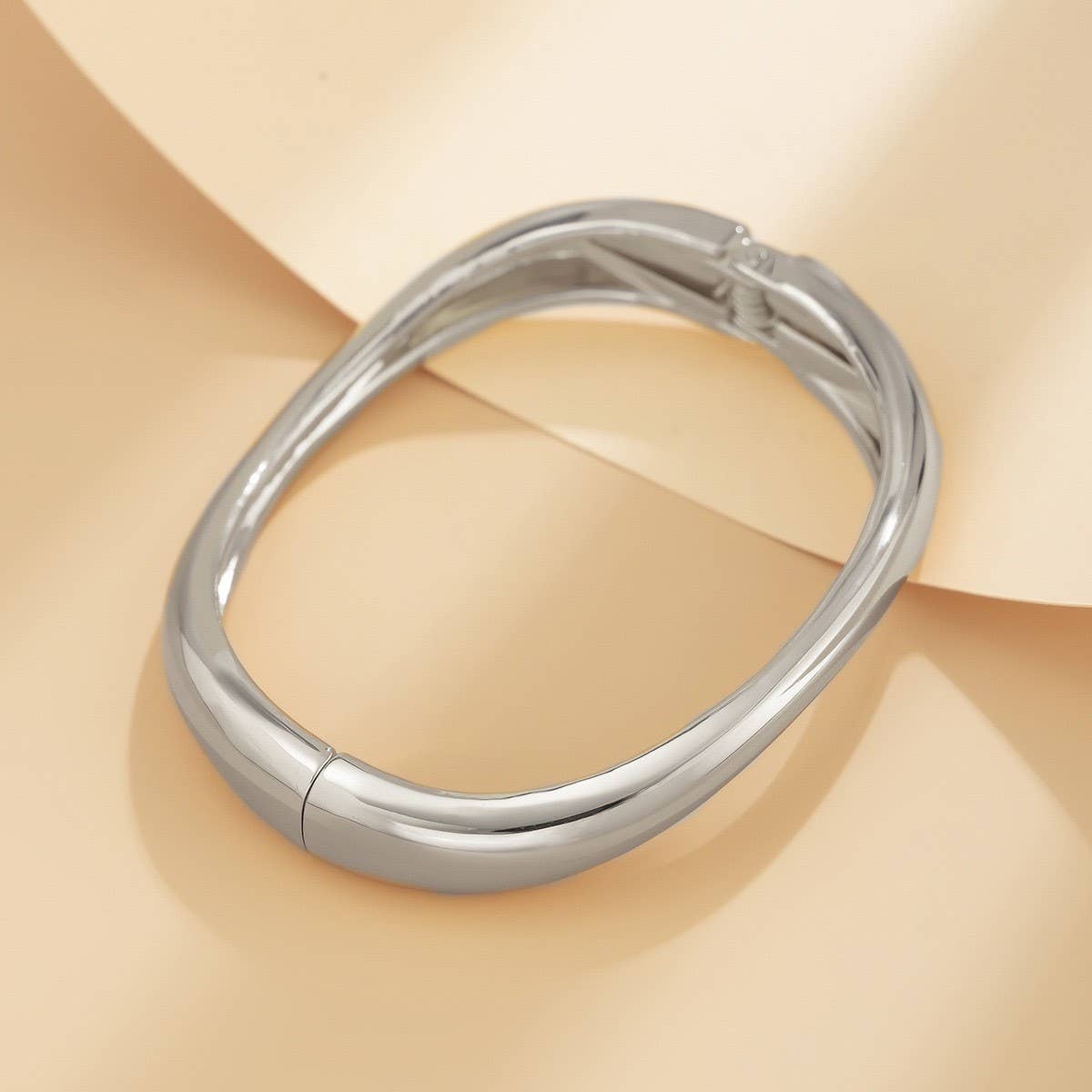 NEW DESIGN FASHION TREND METAL SMOOTH BRACELET